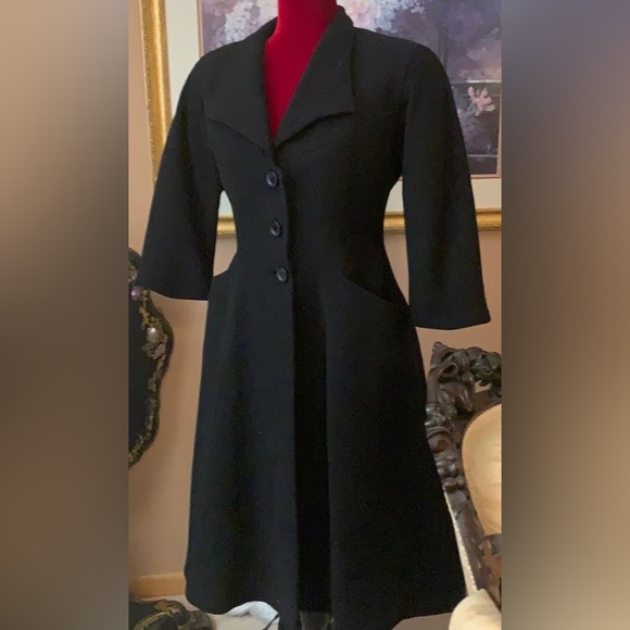 Martin’s Colorado Springs, Colorado. Jackets & Blazers - 1940’s to 1950s Black Dress coat. The Quality!! So Flattering!